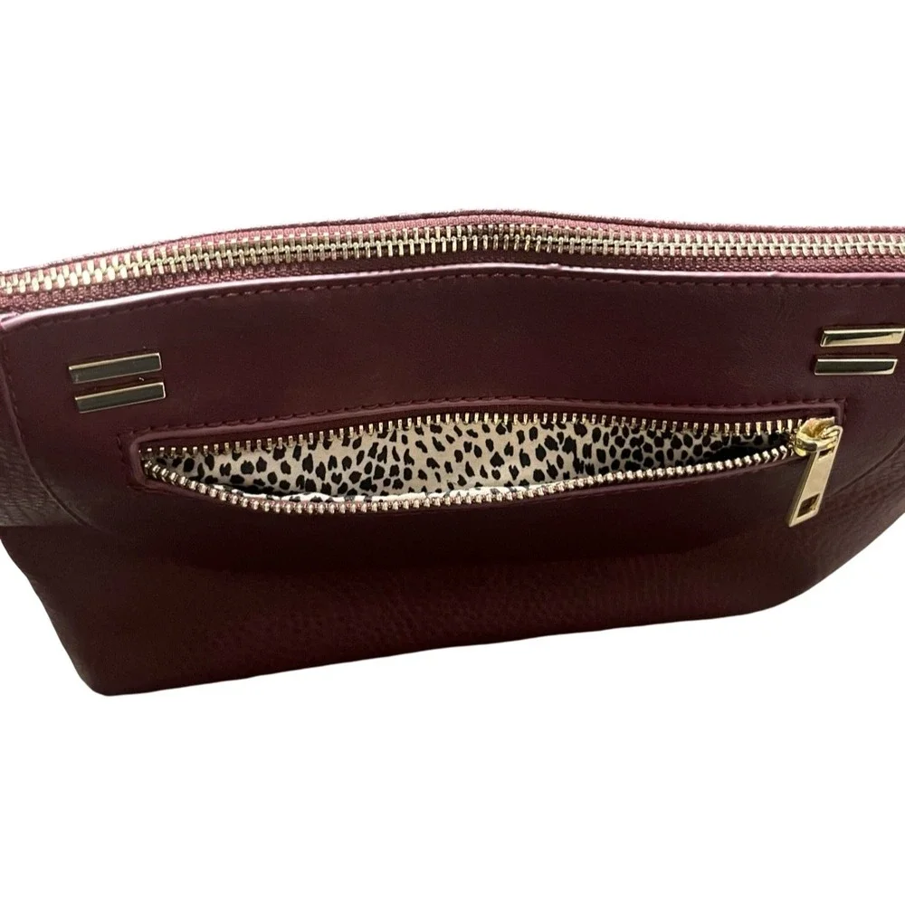 Sole Society Burgundy Faux Leather Wristlet Clutch Animal Print Lining Gold Zip